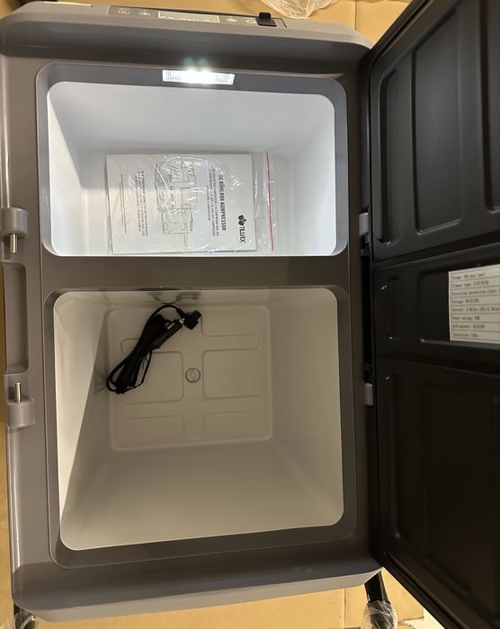 Arca frigorifica (50L) 12v e 220v | Congelador elétrico com controlo WiFi-App