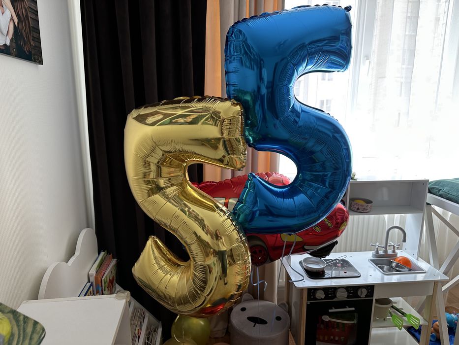 Повітряна кулька 2 макквін 5