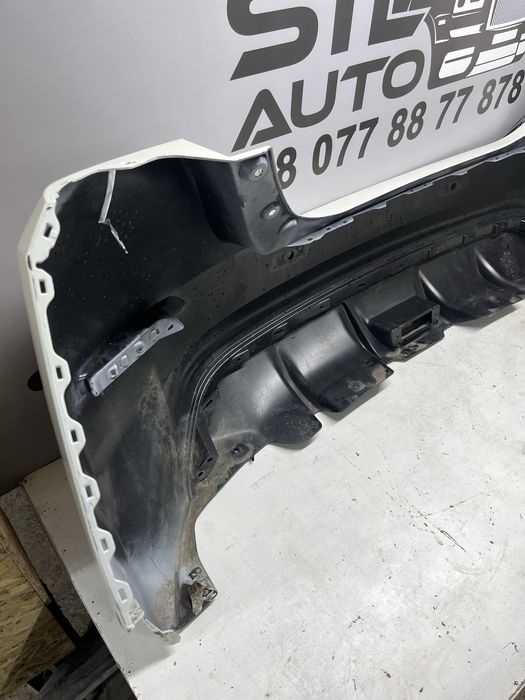 Задній бампер Nissan Leaf ll