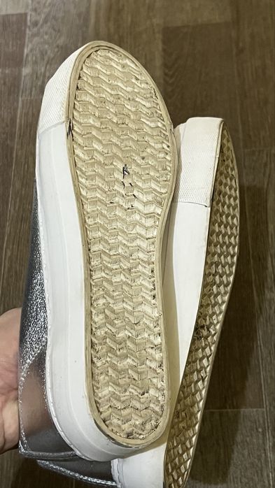 Кеди - мокасини жіночі в гарному стані