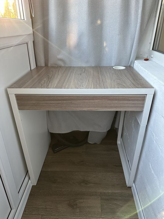 Стіл письмовий Ikea
