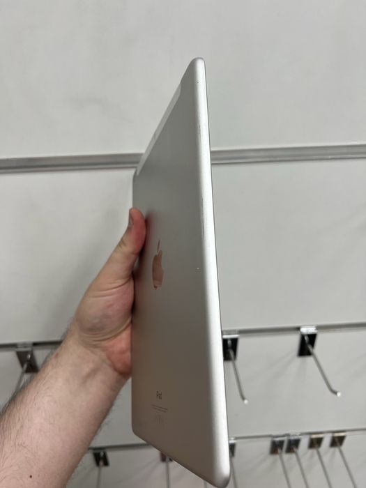 iPad 6 128GB Silver