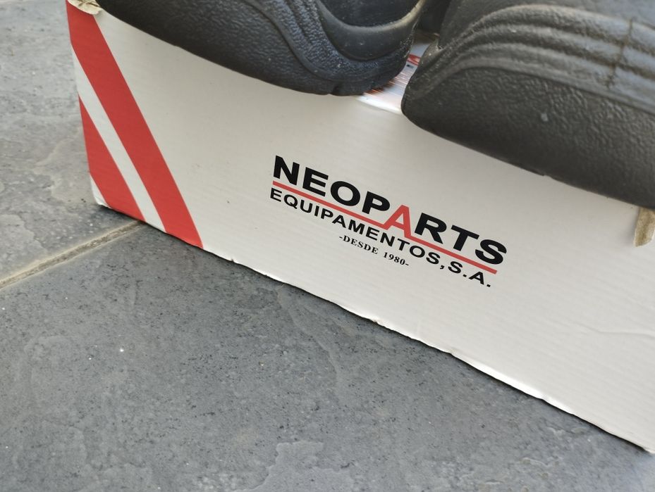 Sapatos de biqueira de aço 40