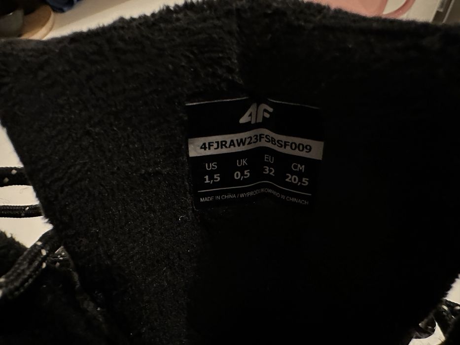 Buty dziewczęce 4F rozmiar 32