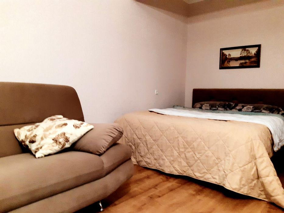 Здам подобово квартиру