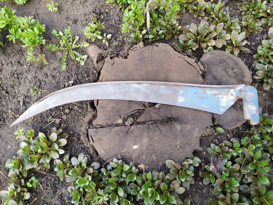 Для сада мини  коса ручная для травы