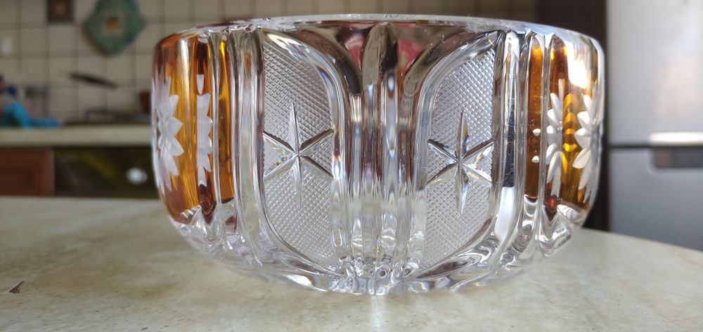 Kryształowa misa na owoce z lat 60. 

Stan zachowania bardzo dobry, be