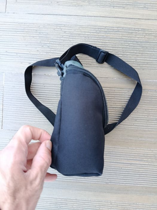 Mala Lowepro para Câmara – Acolchoada, Alça Ajustável e Presilha