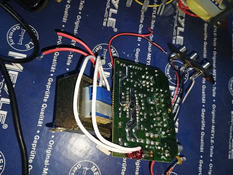 Продам усилители от колонок