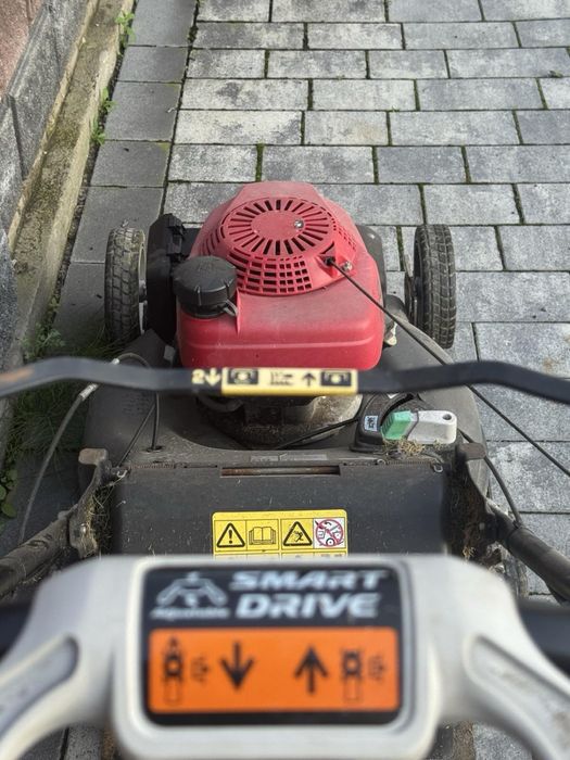 Бензинова газонокосарка б/у