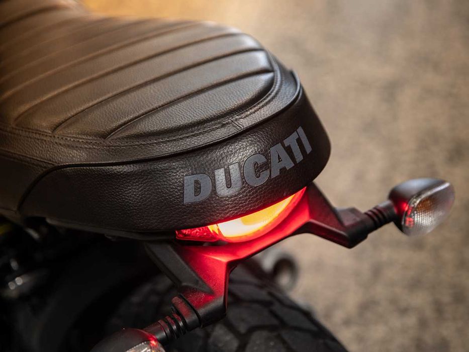 Ducati Scrambler 800 com apenas 3090 Kms ( Reservada )