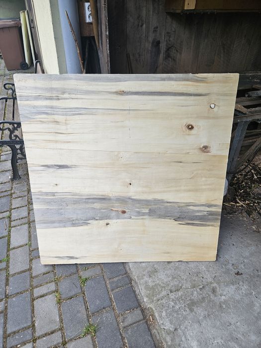 Sklejka 113x113 grubość okolo 18 mm