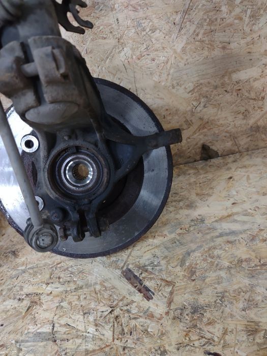 Peugeot 208 1.4 Hdi Suspensão Manga de eixo Transmissão