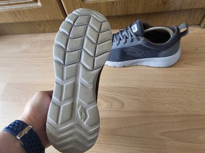 Buty Lotto Megalight II 38,5(25cm)