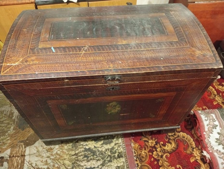 Продам скриню для колекції