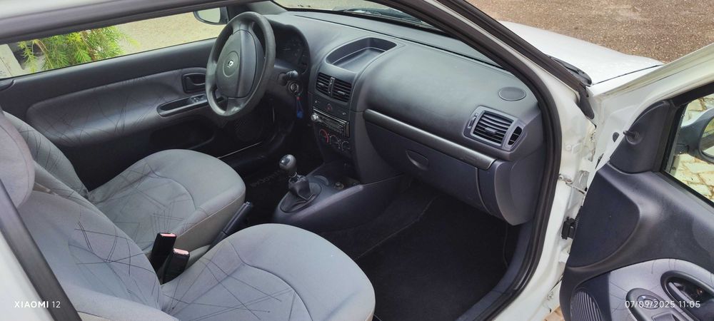 Clio 1.5 comercial