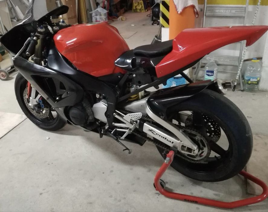 Yamaha R1 2002 - Trackday sem matricula