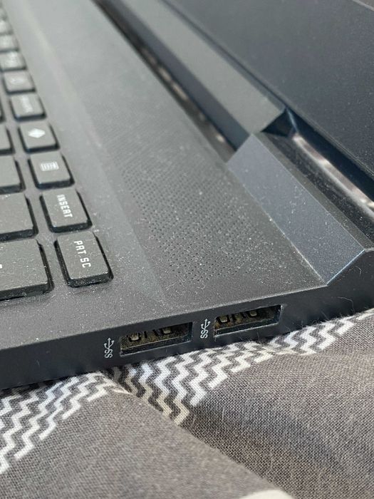 Laptop gamingowy HP Victus i5-11400H/20GB RAM/512GB SSD 144Hz RTX3050