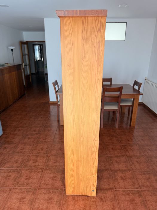 Estante de madeira sala