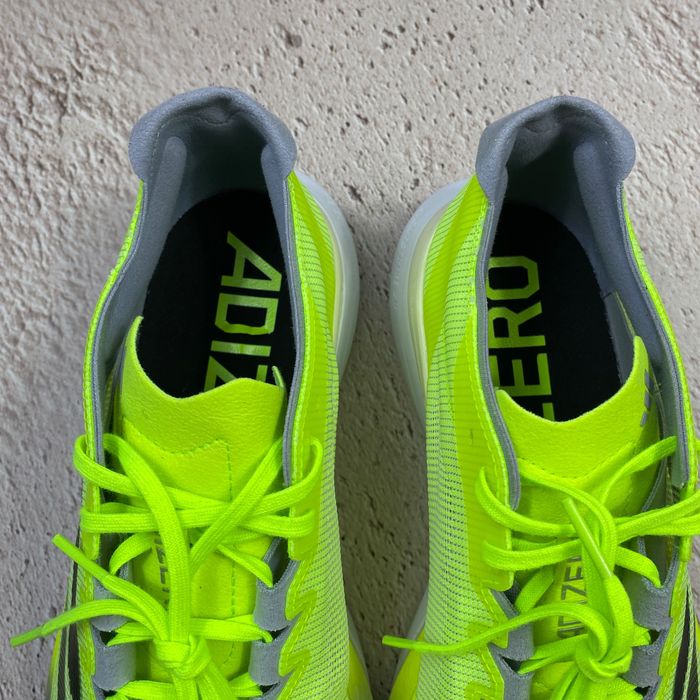 jq2553 нові adidas adizero boston 12 бігові кросівки running green