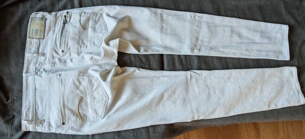 G-Star RAW Spodnie Jeans Białe. W34 L32