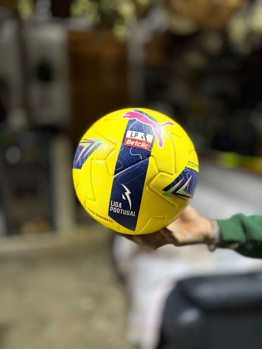 Bola futebol semi nova