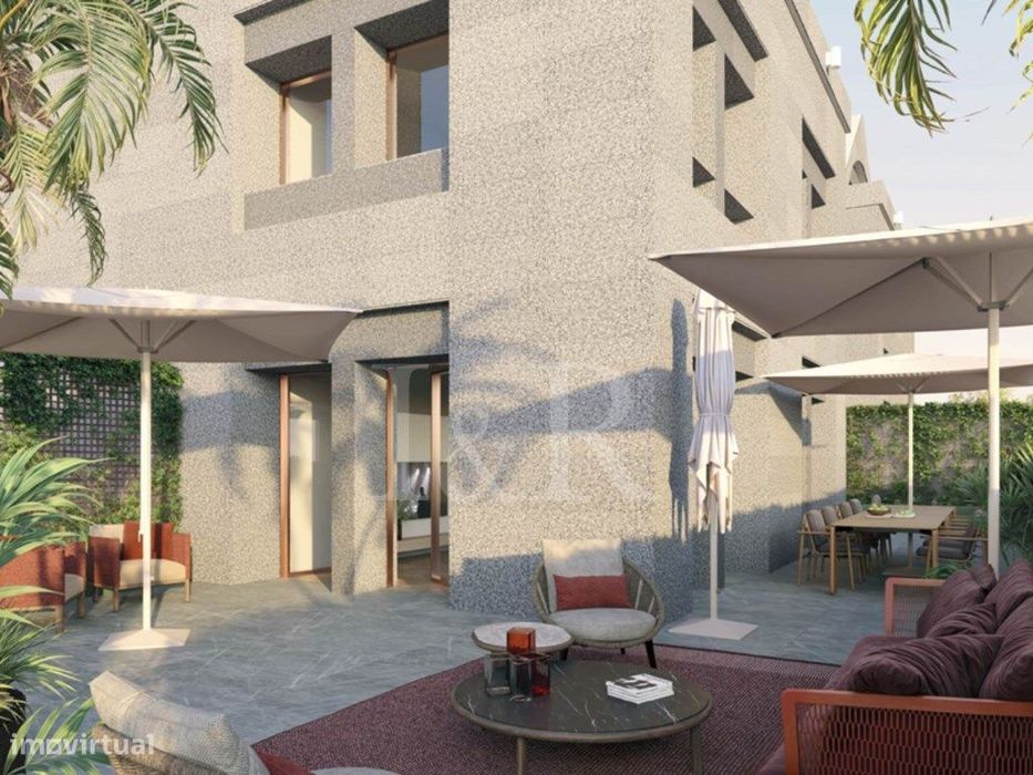 Apartamento T3 com terraço e estacionamento, centro Cascais