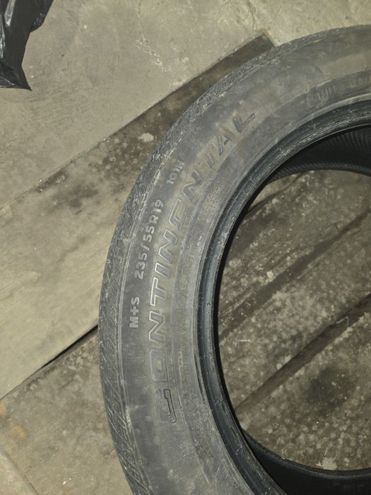 Резина R19 235/55 Continental