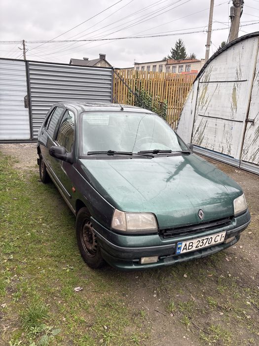 Продам терміново Renault clio