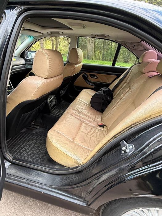 Продам  BMW E 39  M57 3 .0  дизель СРОЧНО !! продаю страховка нова