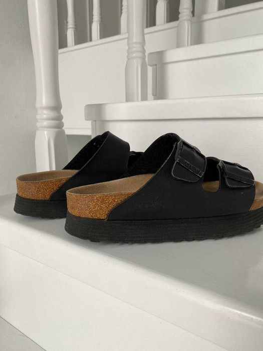 Шльопки з платформою від birkenstock papillio arizona flex vegan