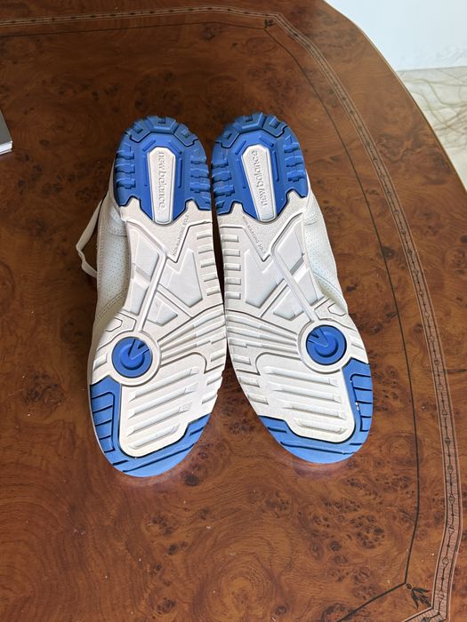 Ténis New Balance 330 azul e branco