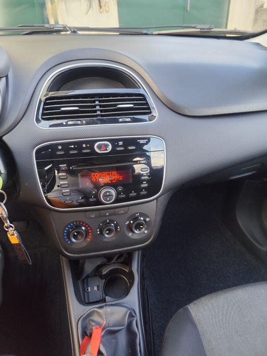Fiat Punto 1.2 com 69cv de 2015 com 99900km