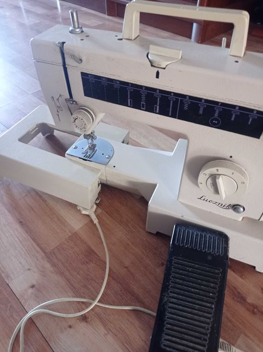 Sprzedam maszynę do szycia