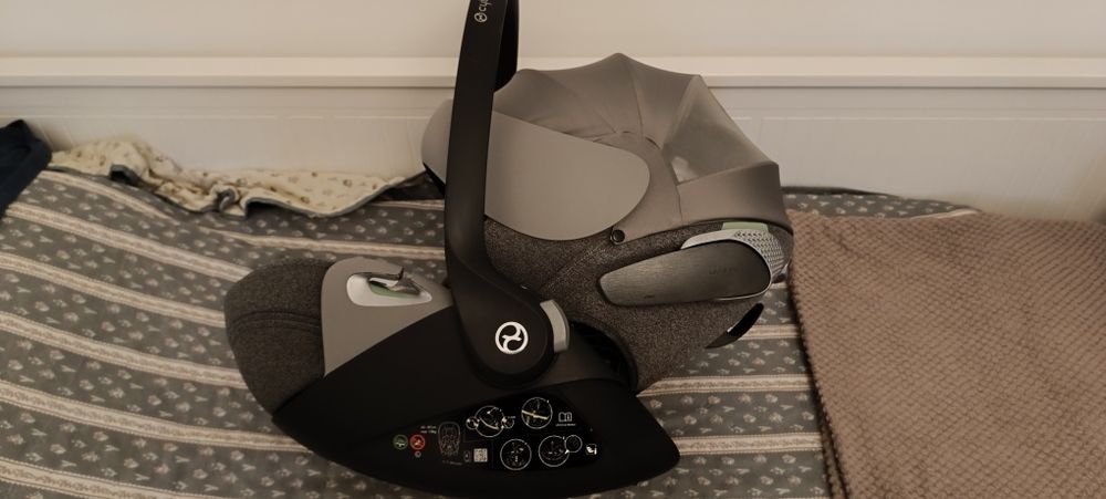 Ovo cybex cloud T e base giratória cybex