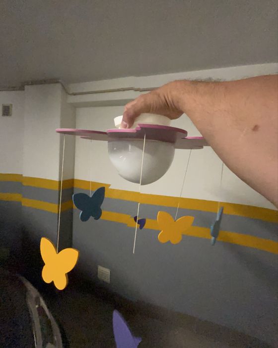 Candeeiro de tecto de quarto menina
