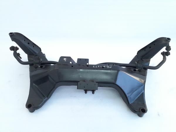 Charriot frente NISSAN Almera II Sedan (N16)