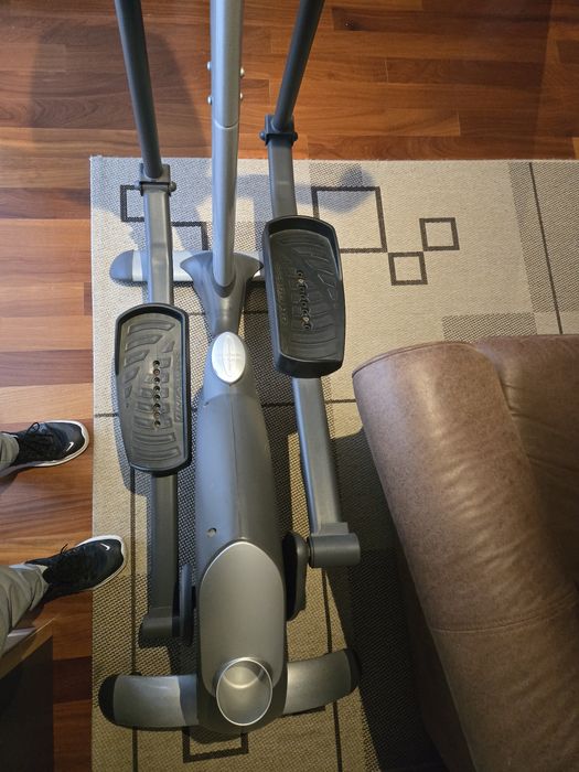 Elíptica semi professional BH Fitness