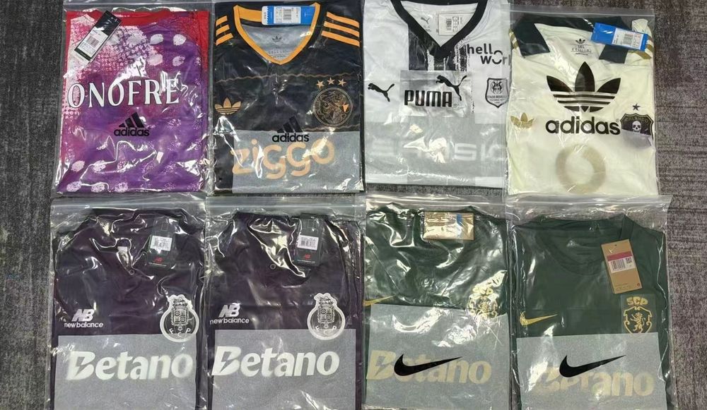 Camisolas de vários clubes e seleções