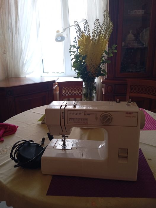 Швейная машинка PFAFF 382.