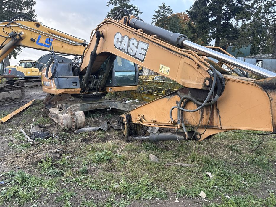 Case CX210b -rok 2013 - części