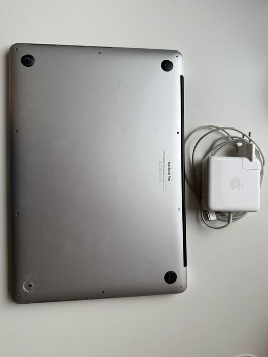 Apple MacBook Pro Retina 15” Mid 2015, Intel Core i7/16 GB RAM/512 GB