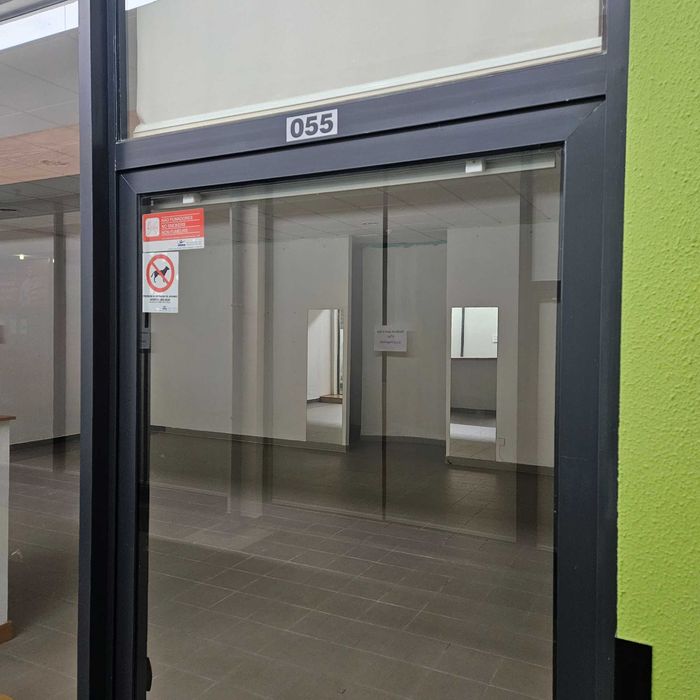 Alugo Loja 90 m² centro comercial