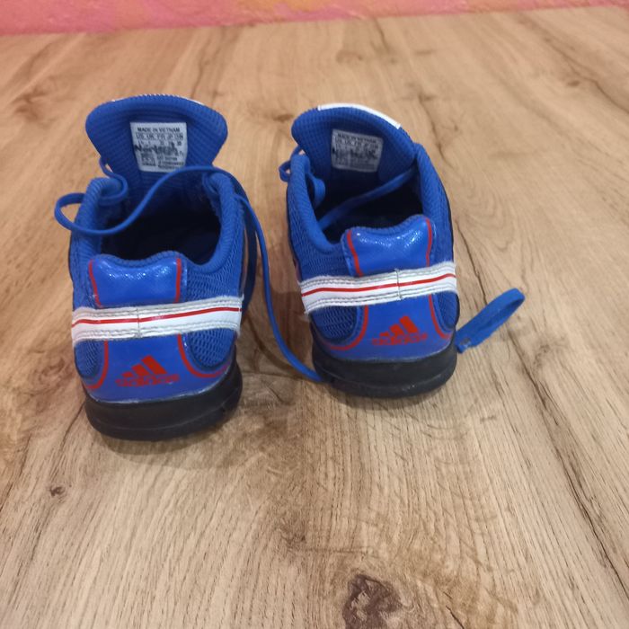 Кросівки для футболу