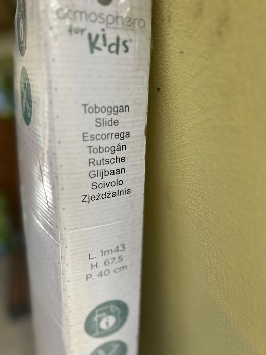escorrega de madeira