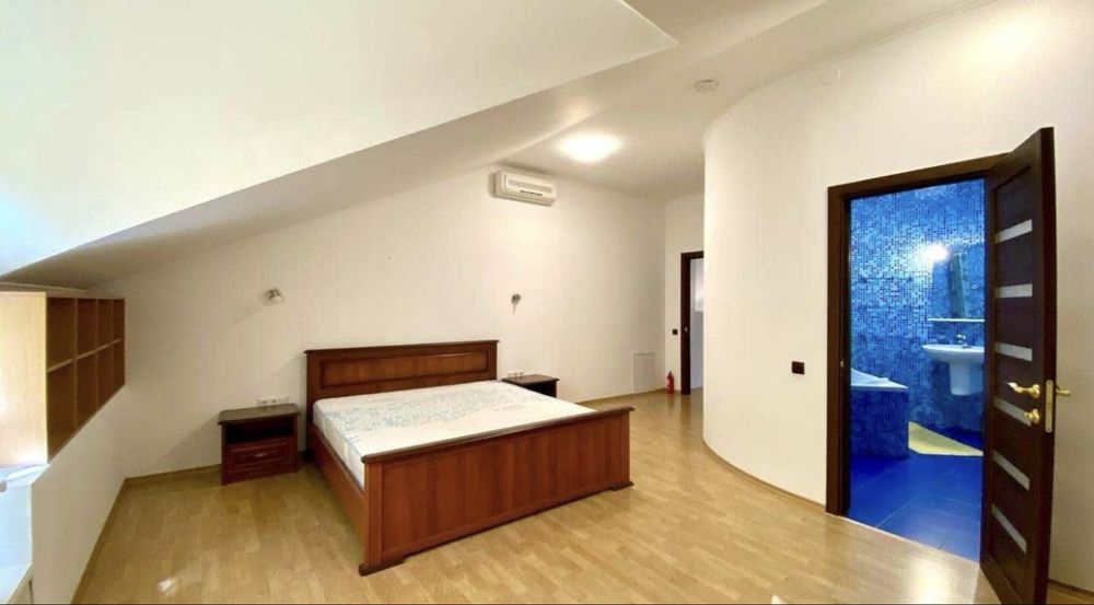 Без% Продаж 4К, перев. Тараса Щевченка 13/21, ст.м. Майдан Незалежності, Центр