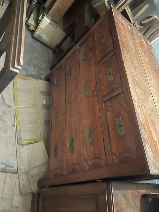 Comoda antiga para restaurar