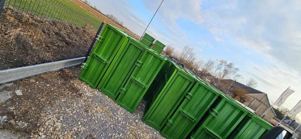 Skrzynia malowana proszkowo do ciągnika