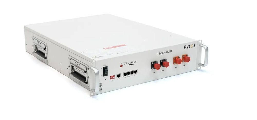 DAXTROMN 6,5 KVA Гібридний інвертор + 5 KW АКБ PYTES E-BOX
