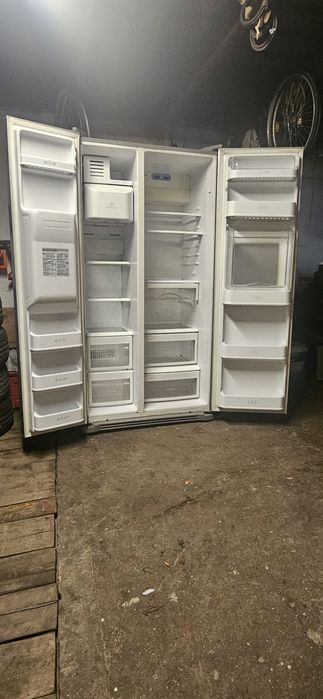 Lodówka Side By Side (dwudrzwiowa)